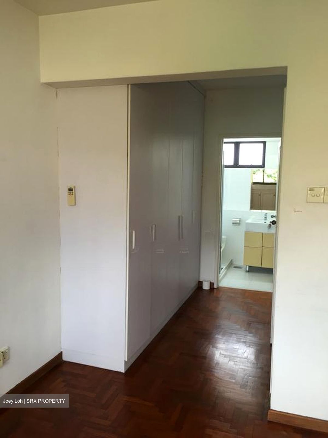 Orchard Road (D9), Terrace #498159661